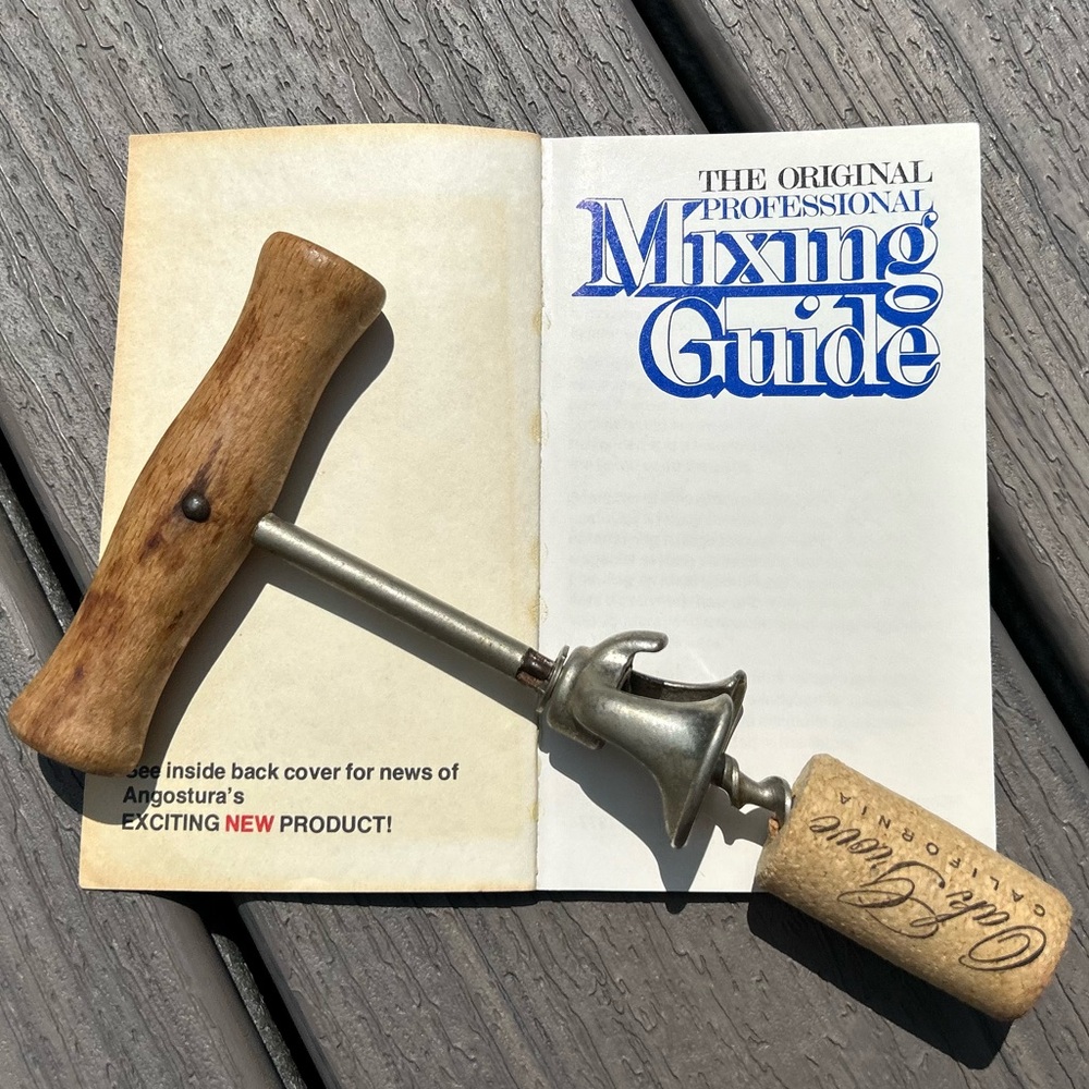 Wooden Retro Wooden Handle Corkscrew & Mixing Guide - Picture 2 of 4